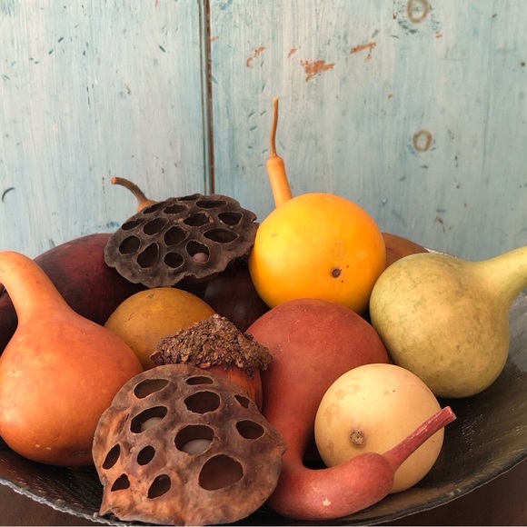 Bundle of beautiful harvest items in shades of sienna, brown, yellow, & green - Picture 14 of 16